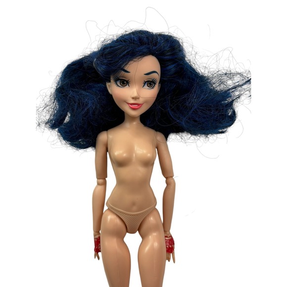 Disney Descendants Evie, Mc2 Adrienne, Wonder Woman Dolls & Monster High Luggage - Picture 3 of 16